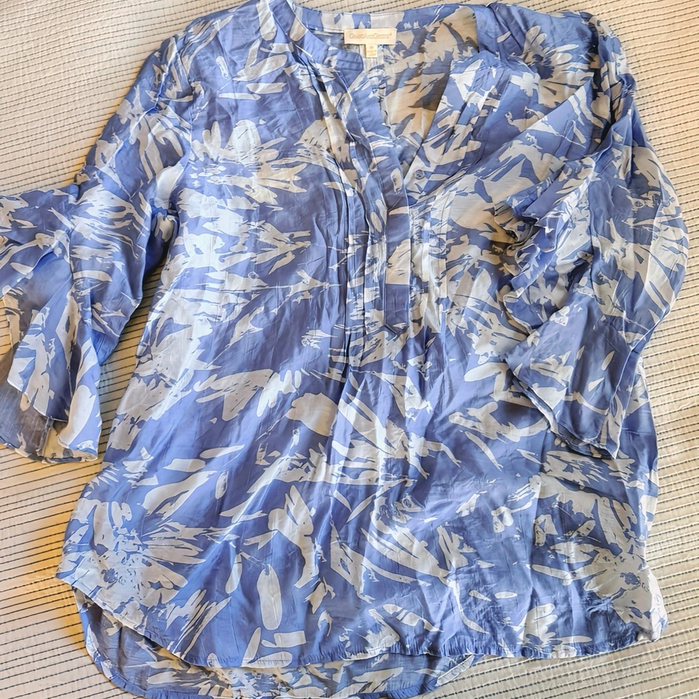 Light Blue Floral Print Women's Blouse